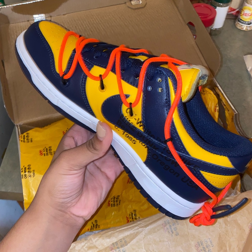 Off White Nike Dunks Size 5.5y